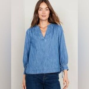 NWT Old Navy Split-Neck Puff-Sleeve Jean Blouse for Women